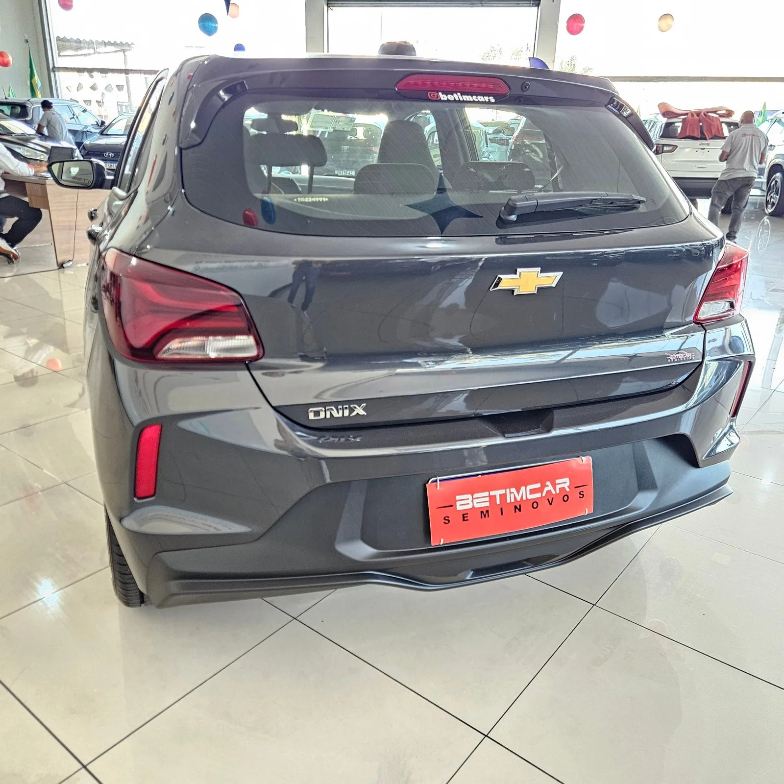 Chevrolet Onix — foto 4
