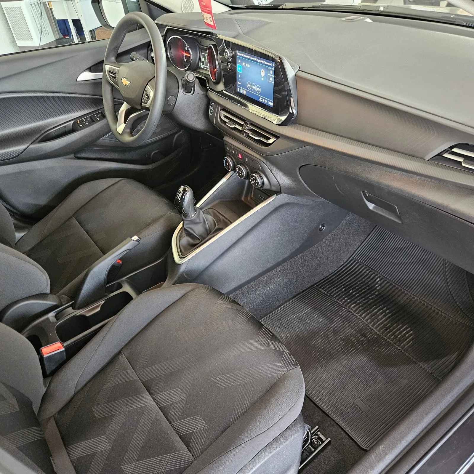Chevrolet Onix — foto 14