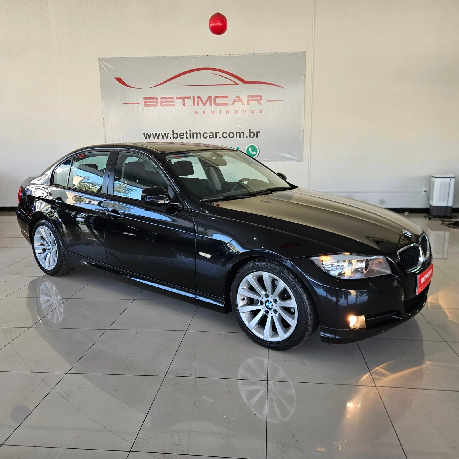 BMW 320i — foto 2