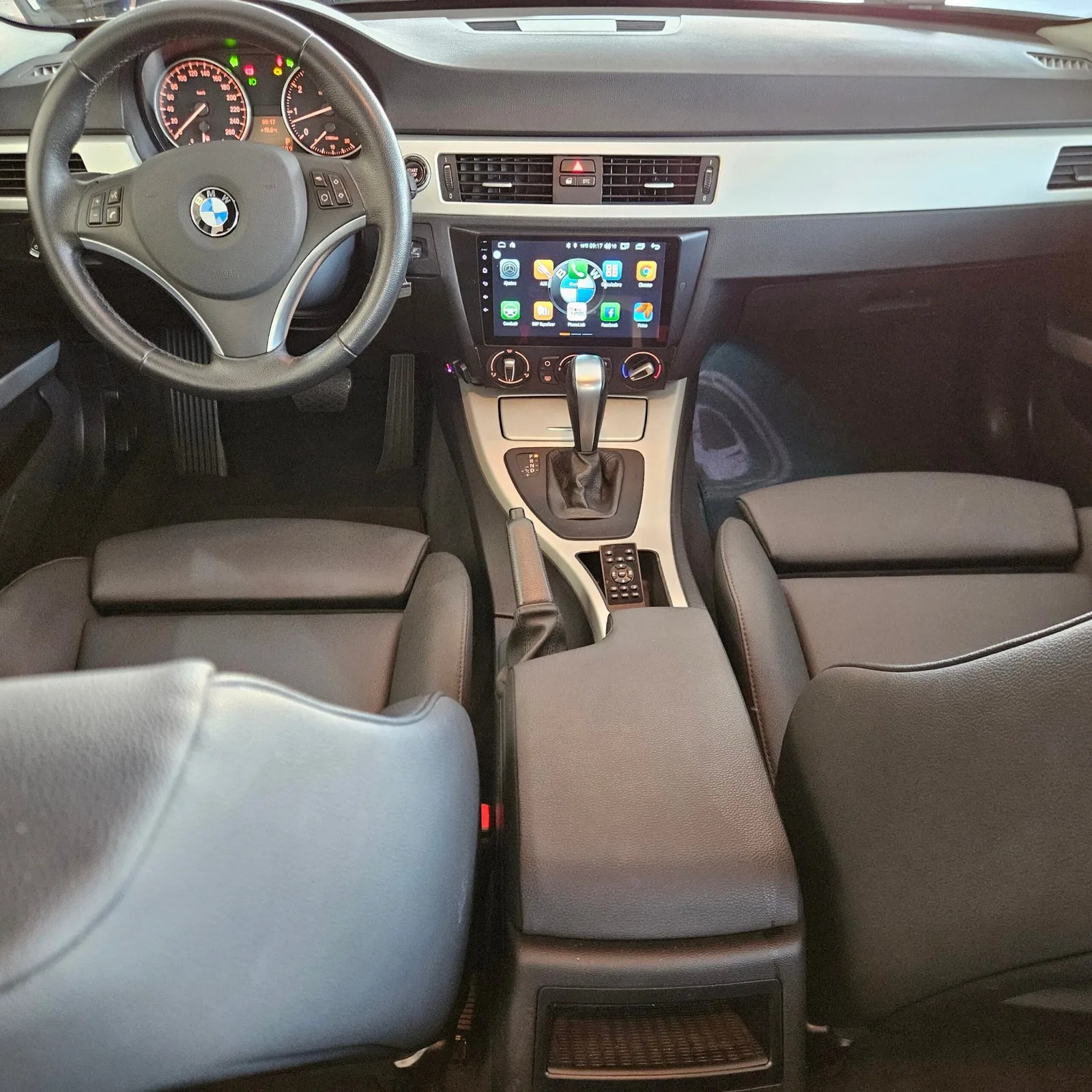 BMW 320i — foto 10