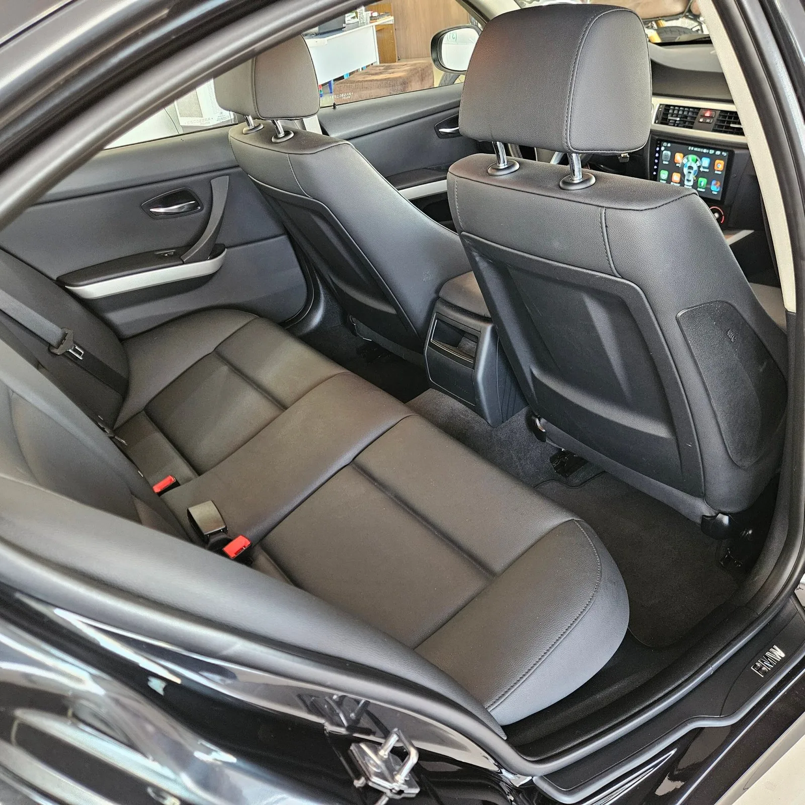 BMW 320i — foto 13