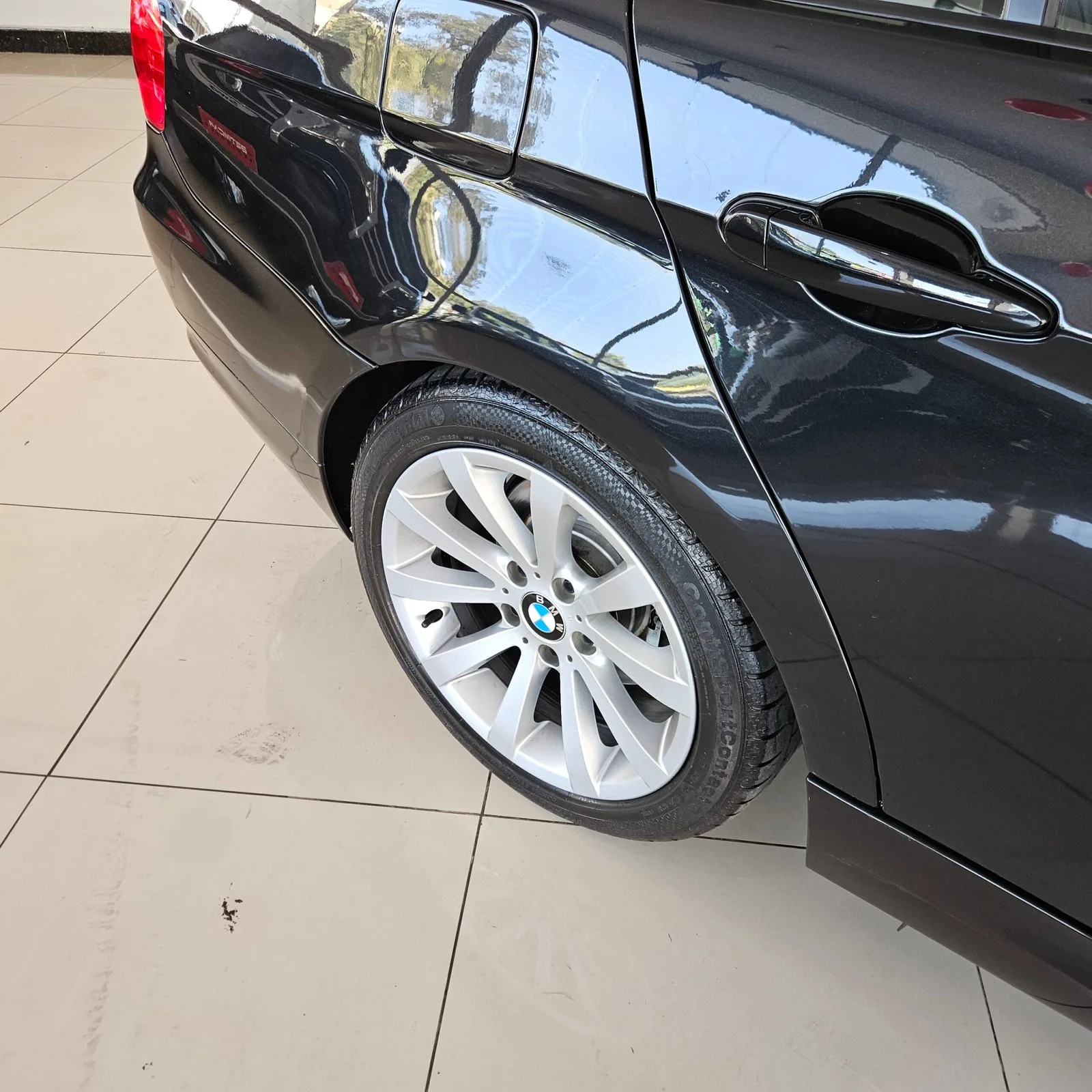 BMW 320i — foto 14